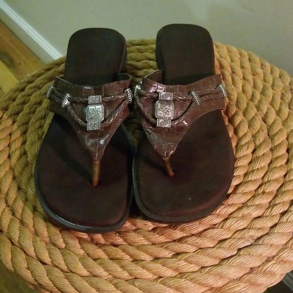 RIALTO Slides - Picture 2 of 5